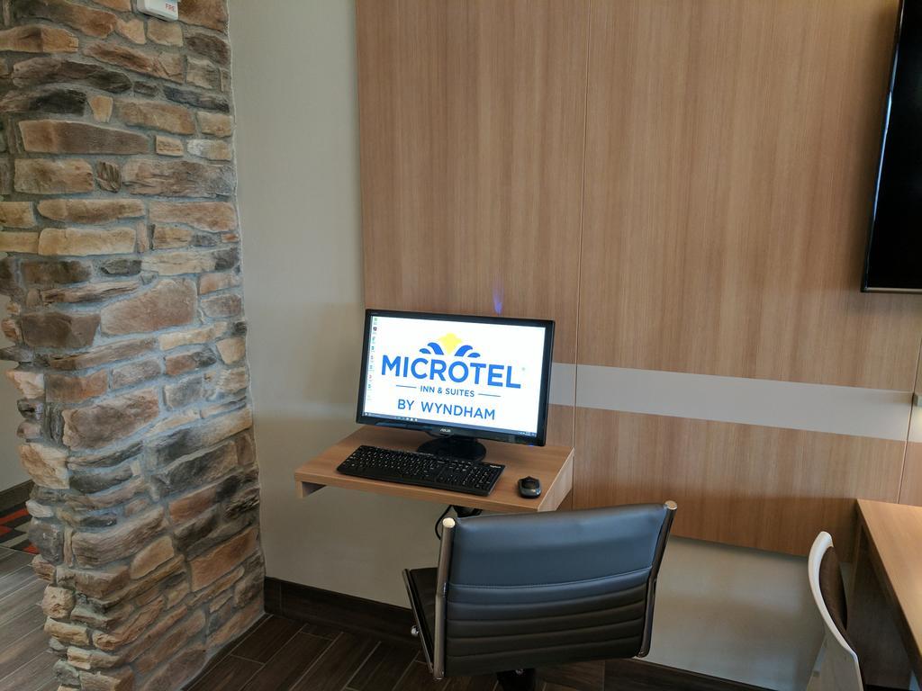 Microtel Inn & Suites By Wyndham Clarion Esterno foto