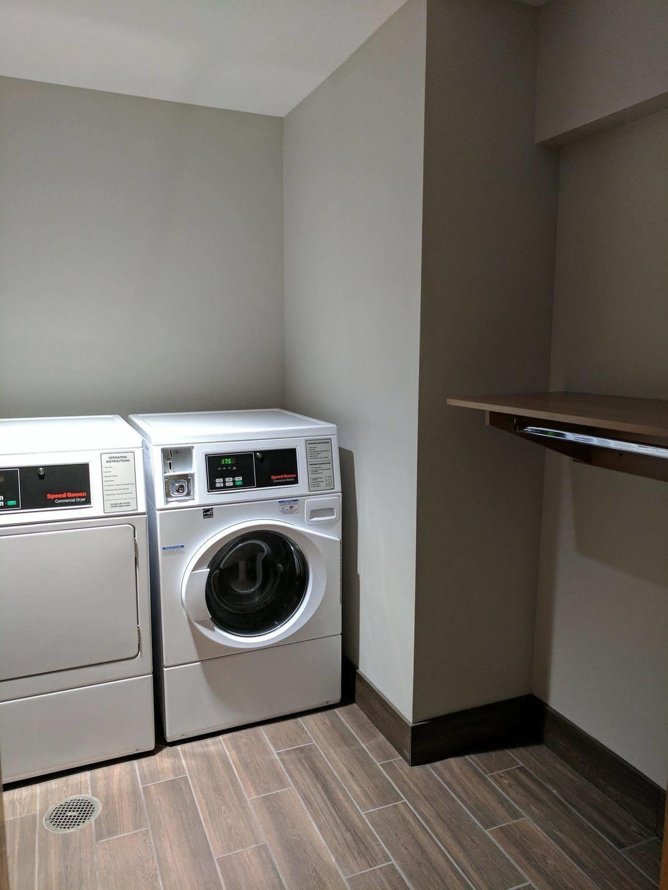 Microtel Inn & Suites By Wyndham Clarion Esterno foto